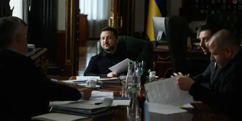 Зеленський провів нараду з переговорною групою перед візитом Віткоффа і Кушнера