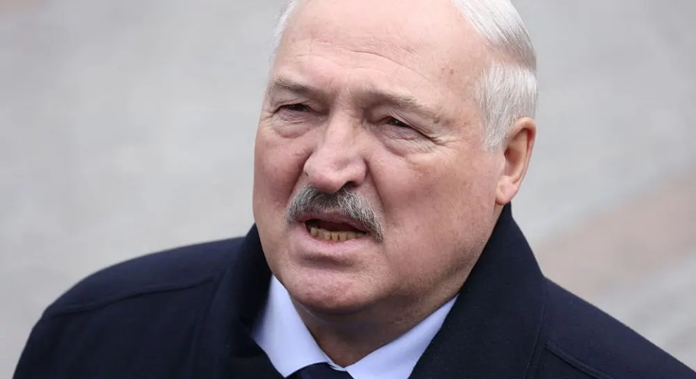 Лукашенко перевіряє війська після візиту глави ЦРУ до Москви: що відомо