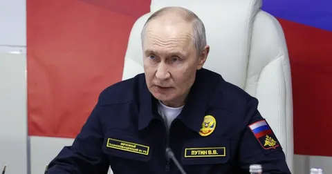 Путін на навчаннях Тихоокеанського флоту погрожує «дзеркальною відповіддю»