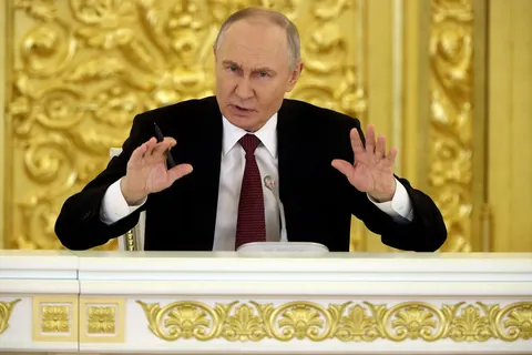 Тактика Путіна: генерал пояснив, чому РФ б'є по цивільних