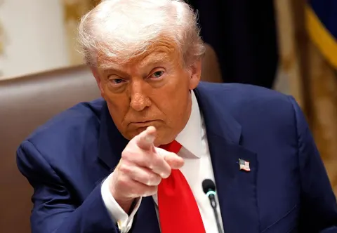 Трамп вимагає від світу компенсацій за Ормузьку протоку: що це означає