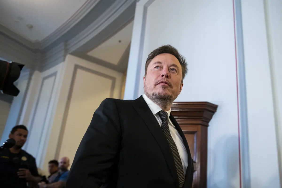Маск не проти Starlink для ударів по РФ, але рішення за Трампом
