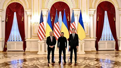 Візит Віткоффа і Кушнера: що він означає для України та мирного процесу