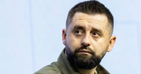Арахамія пояснив, навіщо Україні постійний канал переговорів із Росією
