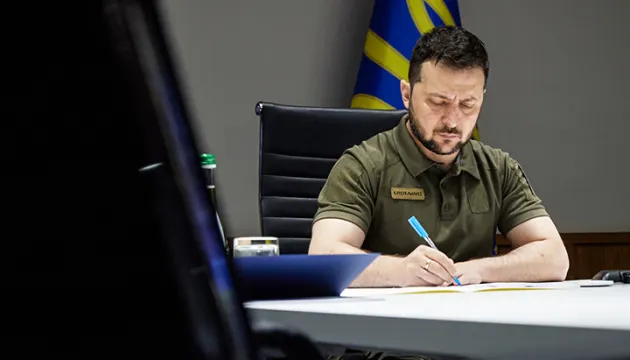 Зеленський затвердив план підготовки регіонів до зими: що це означає