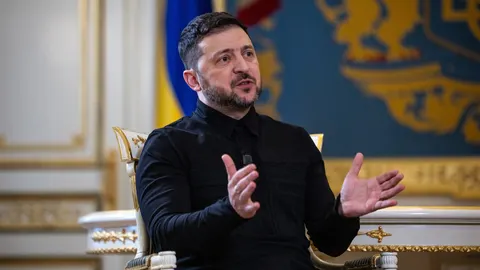 Вибори під час війни: Зеленський пояснив, чому це "цунамі" для України