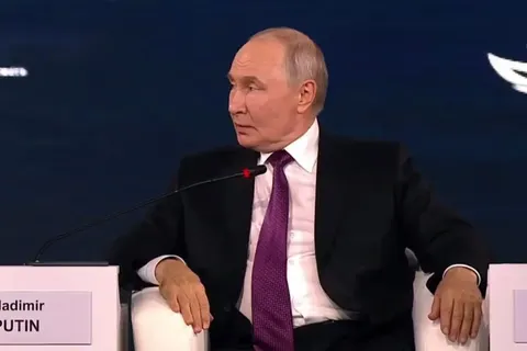 Путін підтвердив контакти з Україною на рівні спецслужб: що це означає