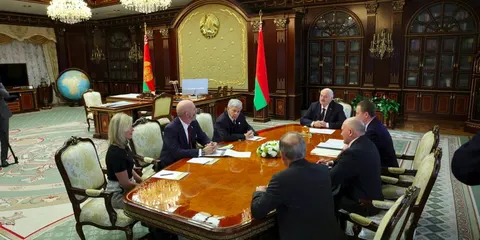 Переговори США з Лукашенком: що стоїть за санкційними поступками Мінську