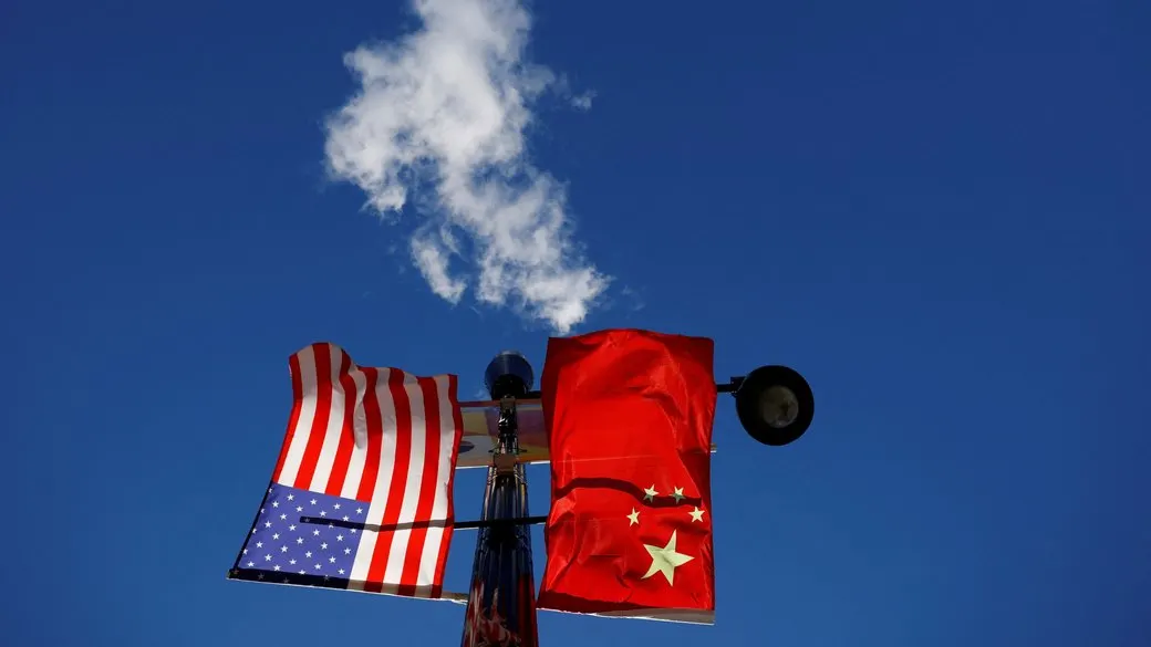 США і Китай сіли за стіл переговорів: що вирішиться до вересня