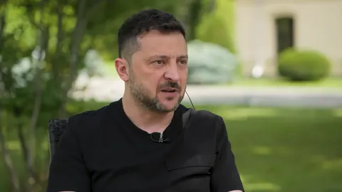 Зеленський допустив наступну тристоронню зустріч у Туреччині, Швейцарії чи ОАЕ