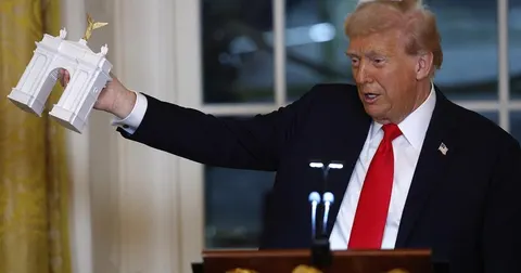 Трамп перетворить тріумфальну арку у Вашингтоні на військовий комплекс