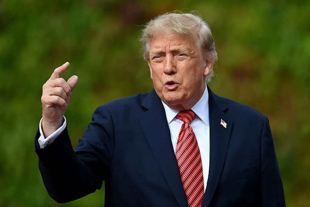 Трамп підпише закон про санкції проти РФ: що це змінить