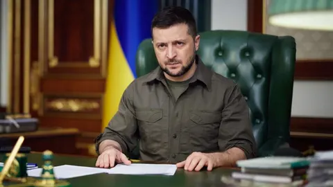 Зеленський: Китай може зупинити Путіна, але політичної волі бракує