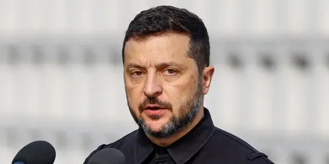 Вибори під час війни: Зеленський назвав їх «цунамі для держави»