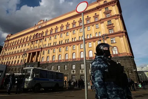 «Чорні списки» ФСБ: у РФ тиснуть науковців, які виступали проти війни
