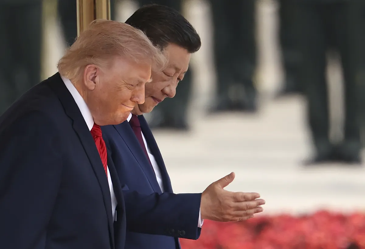 Чому Трамп не поспішає із «пекельними санкціями» проти Китаю