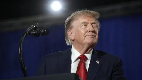 Битва за поштове голосування: адміністрація Трампа йде до Верховного суду