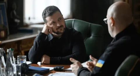Енергетика та опалювальний сезон: Зеленський обговорив зі Шмигалем ключові питання