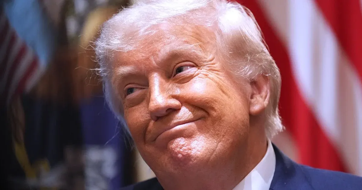 Трамп перейменував озеро Онтаріо та заявив про можливу зміну назв океанів