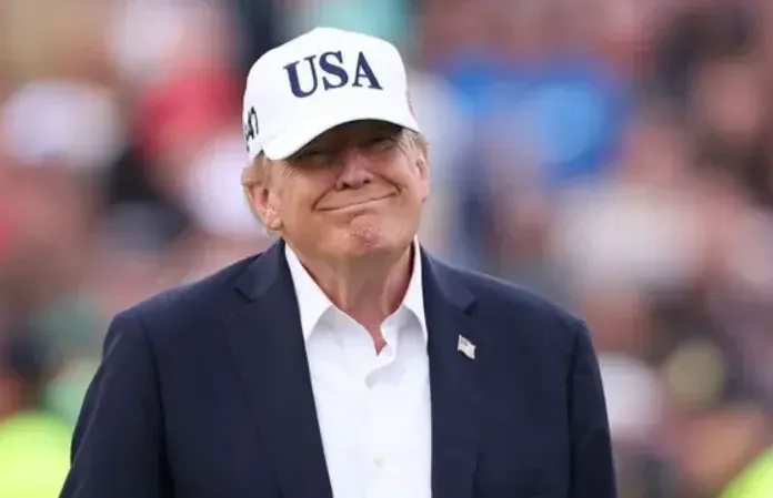 Трамп тримає відкритими і дипломатію, і силу щодо Ірану