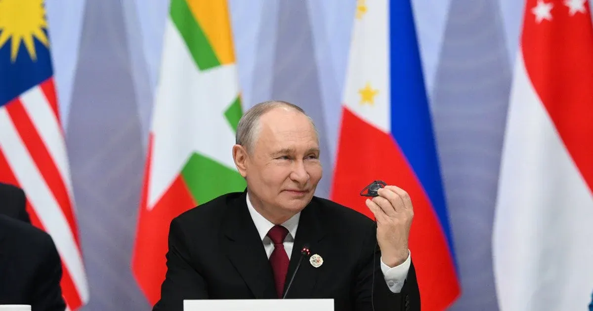 Путін заявив про «шанс» на врегулювання війни: що це означає