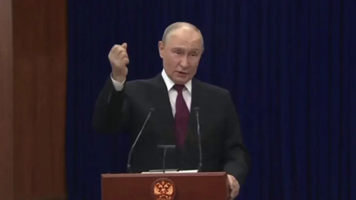 Путін пояснив "косаток": Захід — це "акули імперіалізму", а відповідь буде "по зубах"