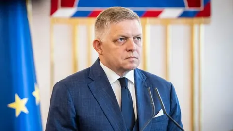 Фіцо виключив участь Словаччини у війні через 5 статтю НАТО