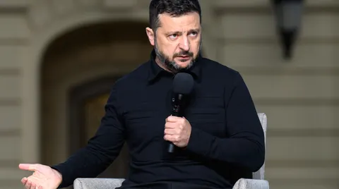 Зеленський про вибори під час війни: «Готовий хоч завтра, але це неможливо»