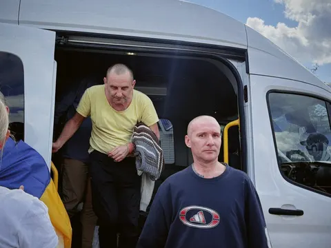 Повернення 10 воїнів через Білорусь: деталі спецобміну