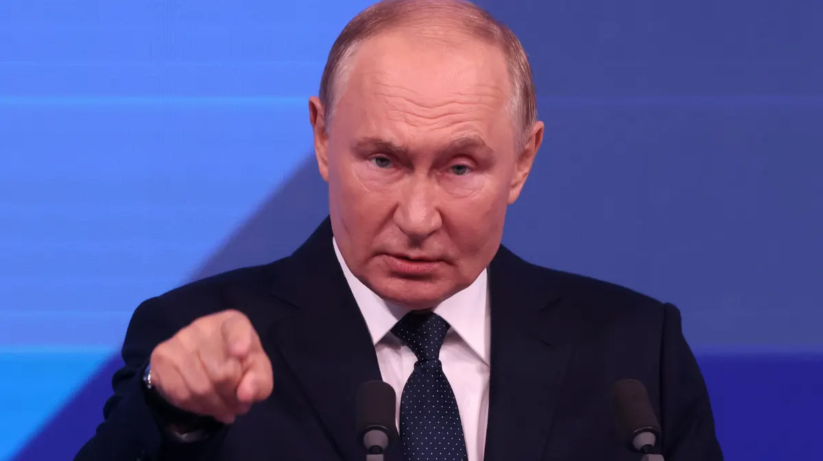 Путін: переговори заморожені, але РФ готова до «позитивних пропозицій»
