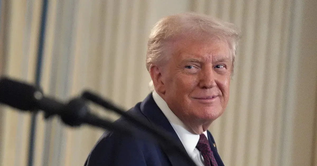 Три медіа судяться з Білим домом: що стоїть за конфліктом Трампа з пресою