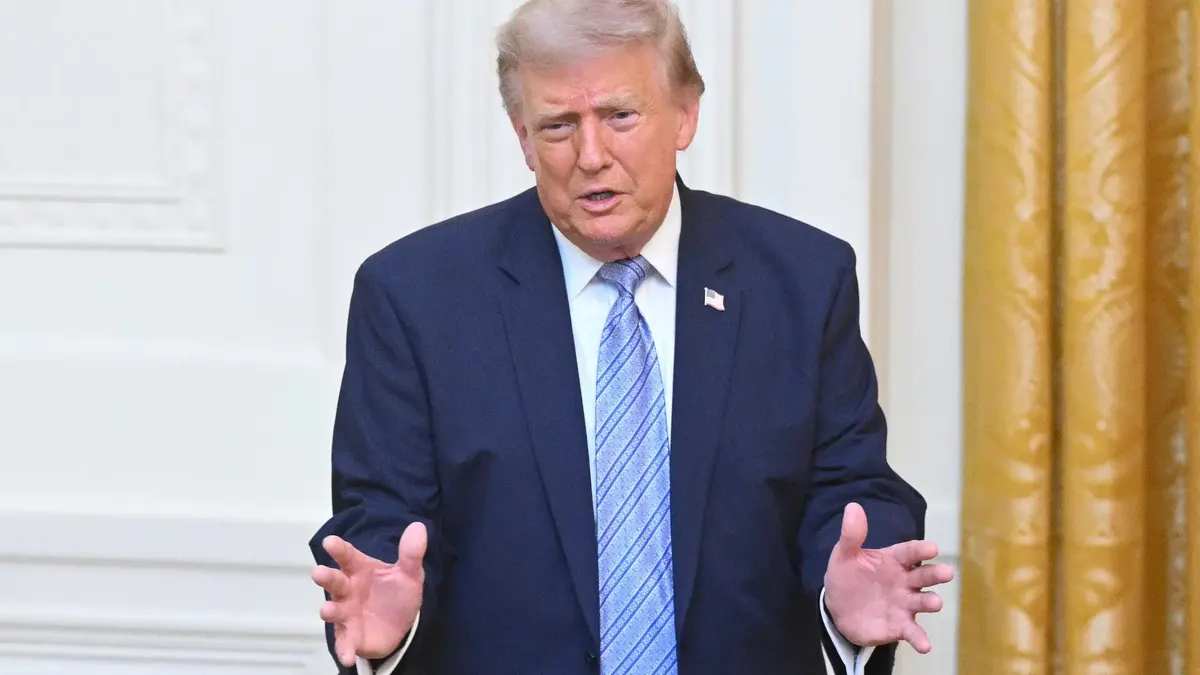 Трамп: Україні й Росії час припинити «дурну війну»