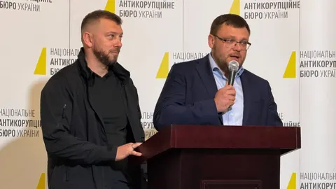 Підозра Кривоносу та відсторонення Кравченка: що означає новий виток конфлікту НАБУ і влади