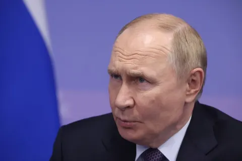 Таємні укази Путіна: що відомо про візит глави ЦРУ до Москви