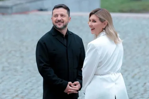 Зеленські на «Карпатській вісімці»: що стоїть за публічними обіймами першої пари