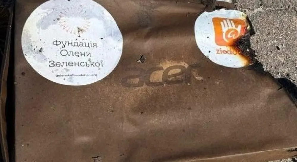 Російський удар знищив склад фундації Зеленської: що це означає для гуманітарної допомоги