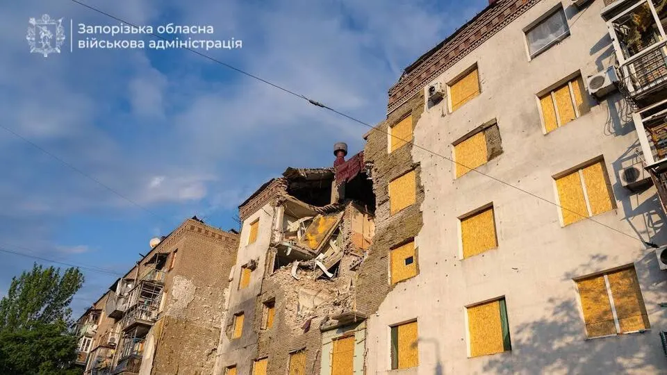 Зеленський доручив посилити оборону Запоріжжя: що відомо