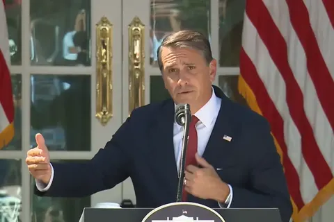 Генпрокурор США не бачить підстав для розслідування оплати святкувань Трампа-мол