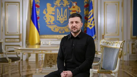Довіра до Зеленського за пів року впала з 62% до 54% — що це означає
