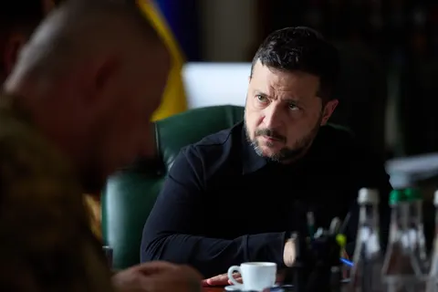 Зеленський: вибори під час війни розколють Україну