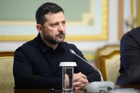 Зеленський: нового посла в США оберуть після перевірки СБУ та НАБУ