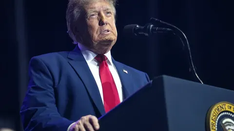 Рейтинг Трампа впав до рекордного мінімуму: що це означає для виборів у США