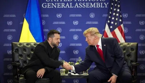 Зеленський: вимог до України про одностороннє припинення вогню не звучало