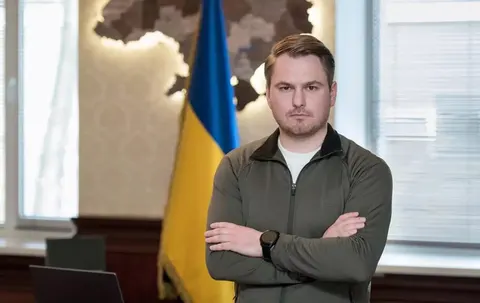 Зеленський відсторонив Кравченка: що стоїть за відставкою генпрокурора
