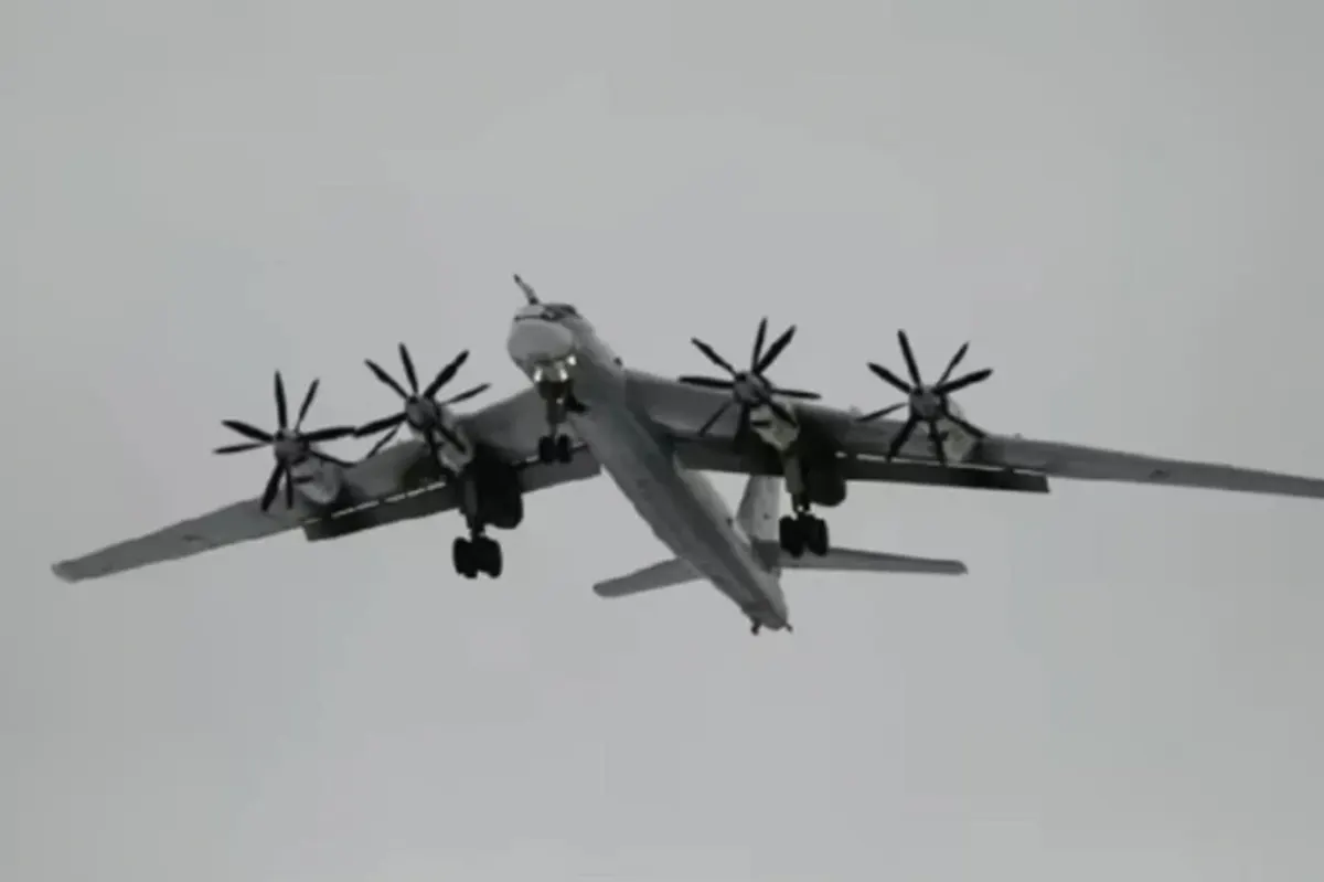 СБУ вразила російський ракетоносій Ту-95МС в Енгельсі