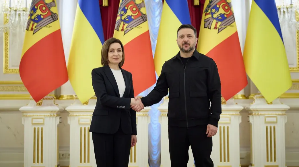 Зеленський у Кишиневі: зустріч із Санду та Даном на тлі параду