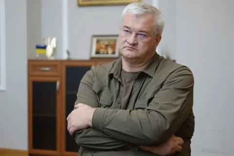 «Пекельні санкції» США: що підписання закону означає для України та Росії