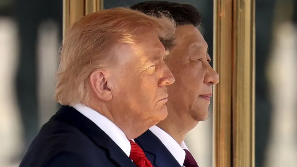 Сі Цзіньпін їде до Трампа: що стоїть за вимогою припинити зброю для Тайваню