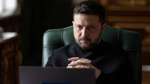 Зеленський анонсував далекобійну відповідь після удару по Києву