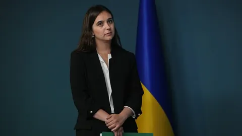 Мендель не пустили до Європарламенту: що стоїть за інцидентом із санкціями